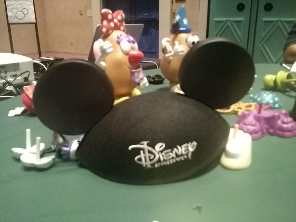 PavelAsanov's tweet photo. Day @DisneyInstitute Creativity and Innovation training #startup http://t.co/FjBxPiIkbw