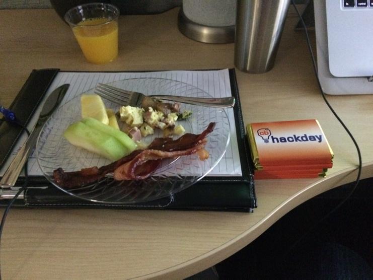 atleebreland's tweet photo. It's #cbhackathon, and they obviously know how to feed engineers for a 24-hour stretch: bacon and chocolate! http://t.co/fPf8vWHyQY