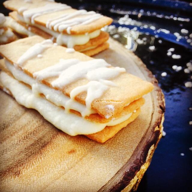 kjvdberg's tweet photo. @ETT_BreadBar Maple Stacks! Because March is all about celebrating those Maple trees! http://t.co/hKcZKrN48t