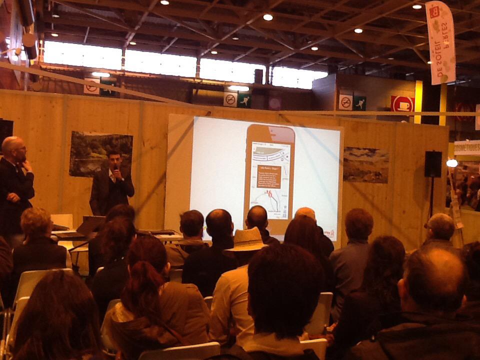 alborgis's tweet photo. Salon Du tourisme a Paris. #Randomobile presentation de l'application de #randonnee #trekking http://t.co/fadmTotkLK