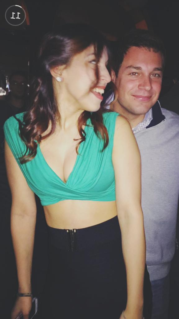 juleywho's tweet photo. Photo bombed http://t.co/gDn2M8IL0Z