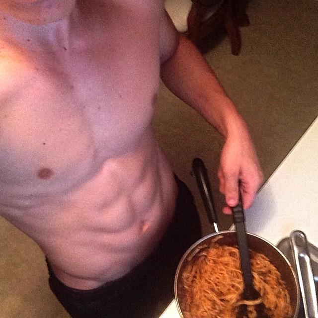 ToddJSaporito's tweet photo. #Instagram #Post2Twitter '@ToddJSaporito, #itsToddS, Anyone hungry for Spaghetti?🍝😜 by #mr.fitnessfinesse #ToddJSap… http://t.co/Komp5W2wb7