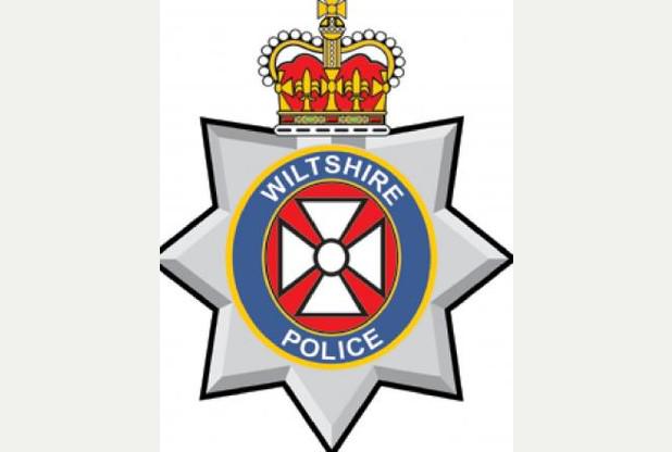 Do retweet this. Police reveal more details on the reported scam in #Trowbridge 

bathchronicle.co.uk/Wiltshire-Poli…