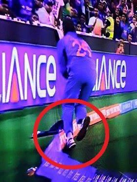 sohagnsw's tweet photo. watched Ian Gould umpiring at MCG. Then watched technology does the human error😀too..
#BANvsIND #ICCWC15 http://t.co/bA3MeNZ7e8