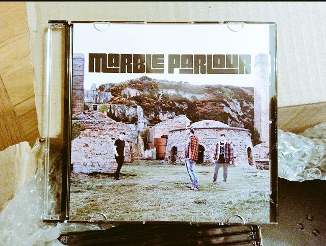 MarbleParlour's tweet photo. Our new EP is now available to buy.Check out our FB page for more details 😊🎸🎸 http://t.co/MlnXXekcHk