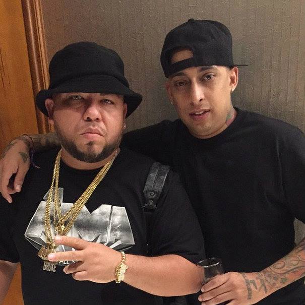 Nengo_Flovv's tweet photo. Con mi brother @NEJOELBROKY escuchando mi nuevo Álbum #LRDR
- #EntramosDisparando | https://t.co/bl7e0EsYId http://t.co/NPYDue4CpB