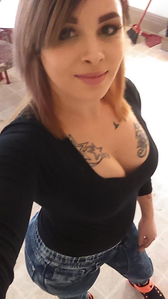 Ashley Borgemenke (@Ashleylycreica) | Twitter