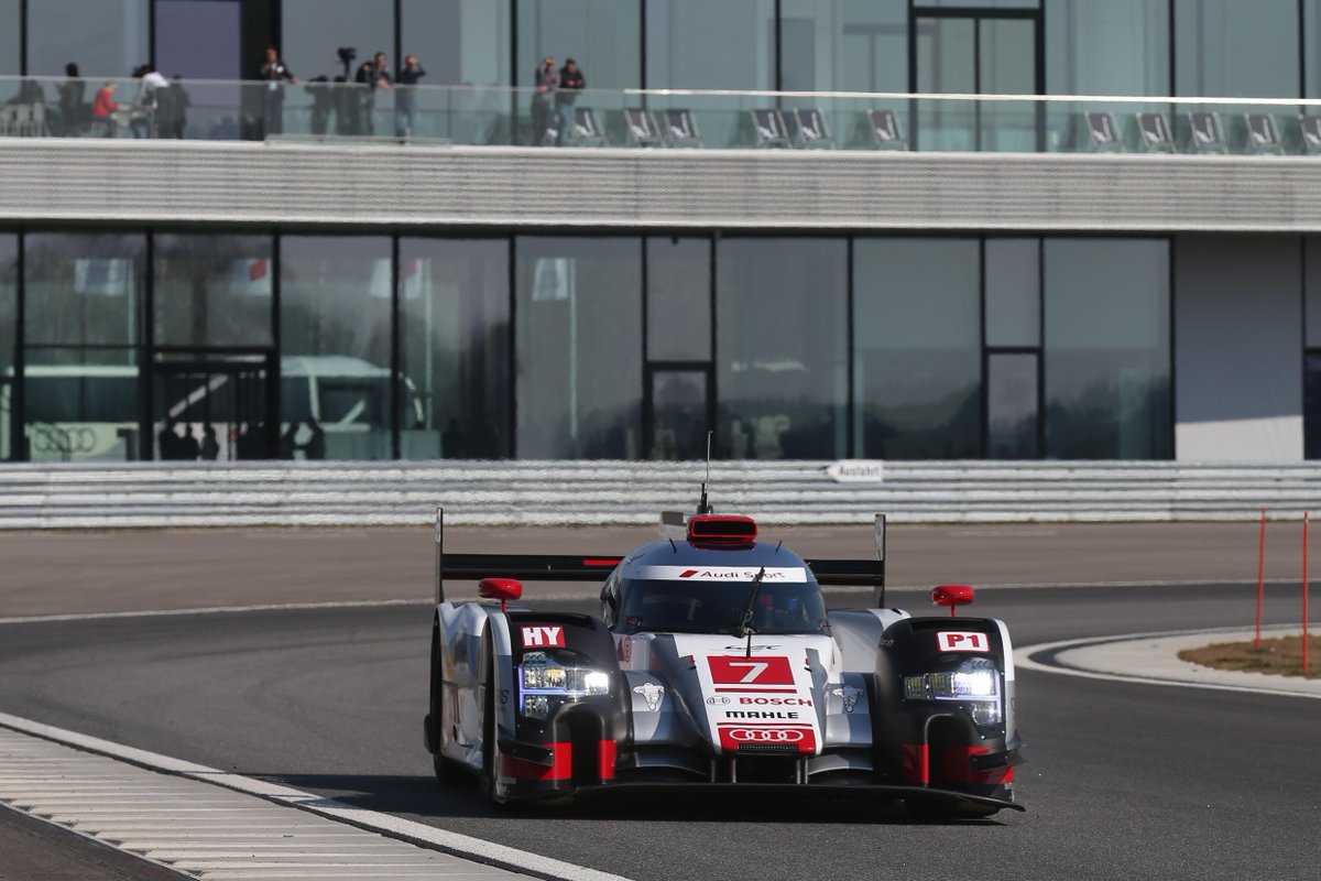 24hoursoflemans's tweet photo. The new @Audi__Sport R18 e-tron quattro has been revealed! What are your thoughts? #LM24 #CUinJune http://t.co/vK55IEzqMb