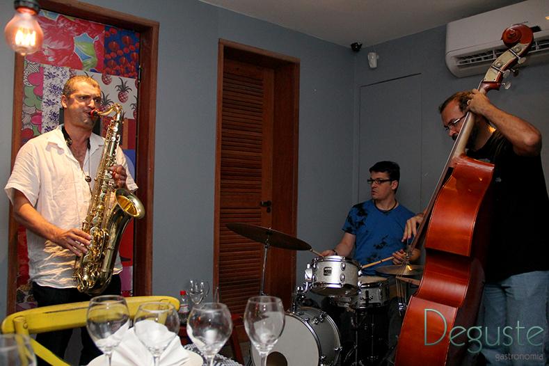 Revista Deguste tweet media