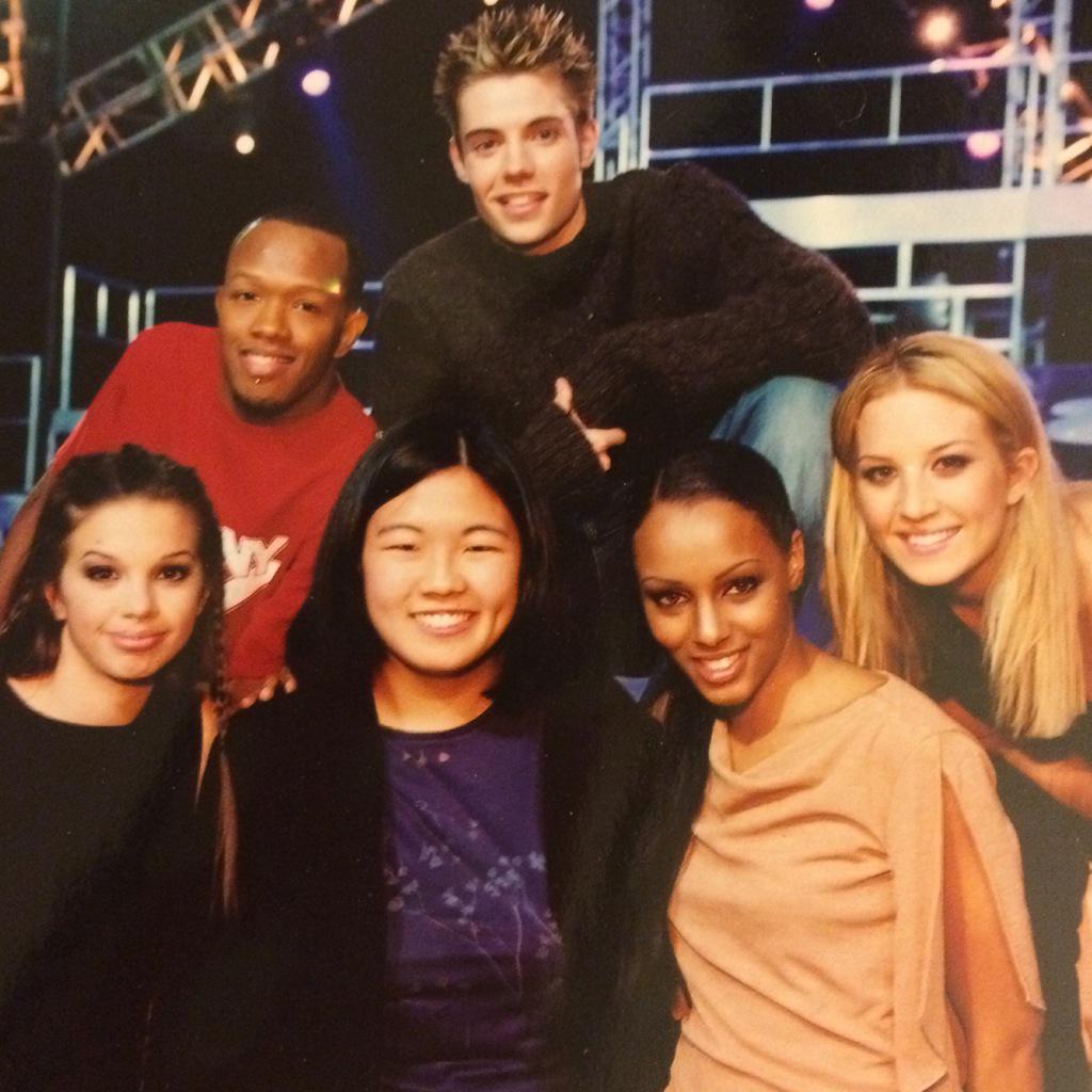 RachelChang's tweet photo. #Throwback to my 1st entertainment journalism experience: Photographing #Popstars2's #Scene23 https://t.co/oxHPZcMSOA http://t.co/nP6HiPfQ1x