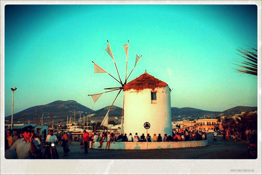 GreekIslandsCom's tweet photo. Windmill of Parikia, PAROS http://t.co/ntZOtbq4YL