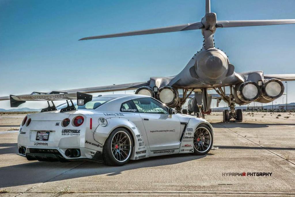 LibertyWalkCars's tweet photo. Liberty Walk #GTR http://t.co/zRWMC8fXHs