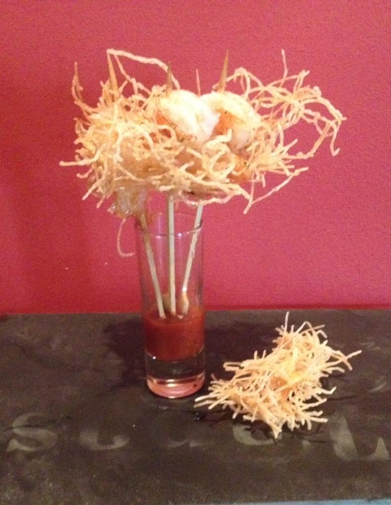 Tapa van de week 
¡Crujiente de Gambas
Tapa divertida y deliciosa!
Knapperige Gamba's 
Gekke,leuke tapa en lekker!