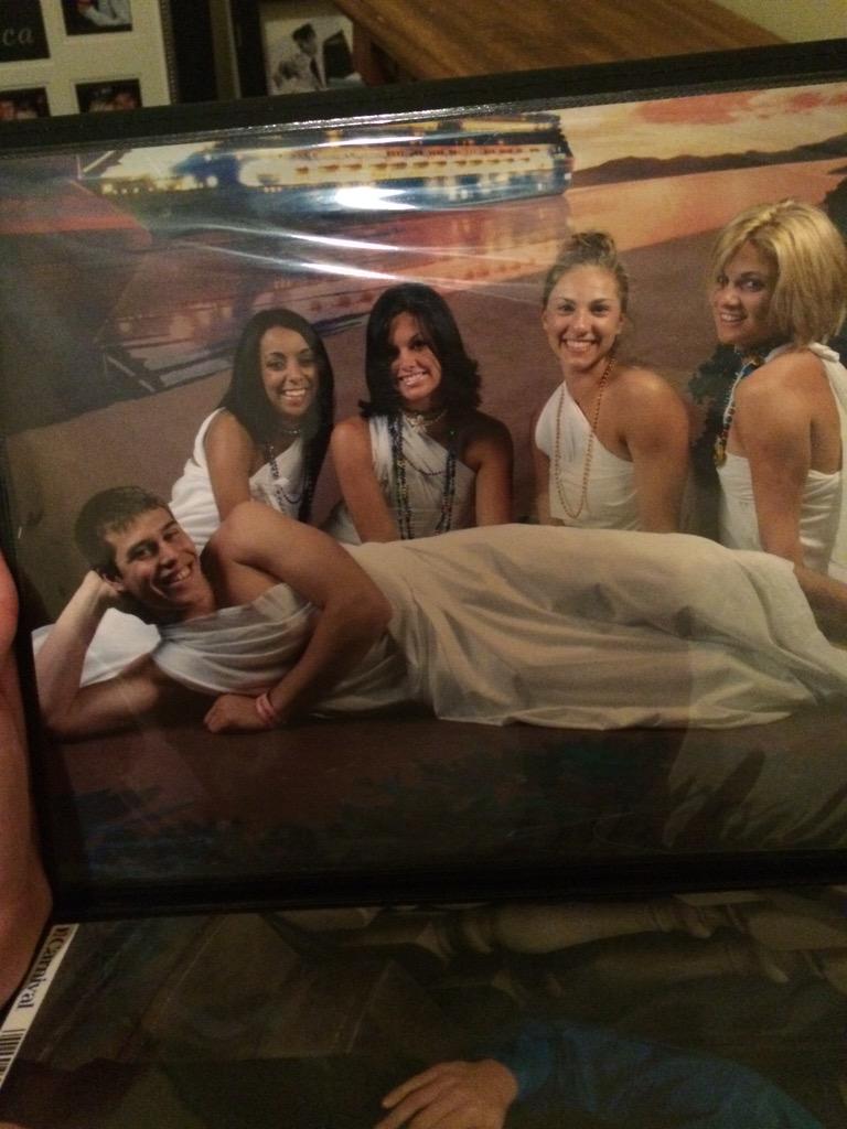 Jag_kc's tweet photo. This #tbt is to @NickJGay 10 years ago on senior SB we decided being together is better than apart #truelove ❤️ http://t.co/wrWMtgIL6L