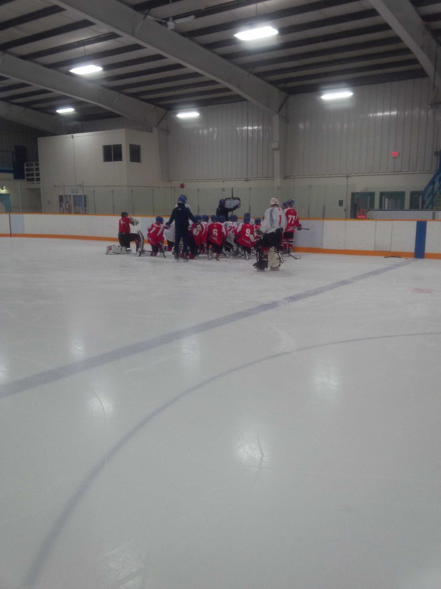 Thanks 2 <a href="/Chaser30_/">Chaser</a> &amp; <a href="/TBlazers_MML/">Thompson Blazers</a> 4 getting @NEChiefs_MML some practice ice in Kamloops on the way to PG #1stclass