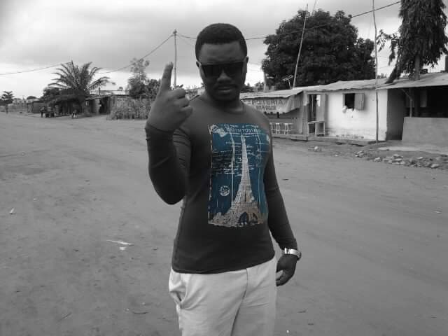 iamsamdrums1's tweet photo. #I KNOW WHO I AM
#SAMDRUMS1
#THE KING DRUMMER
#I ♥MUZIK
#I ♥ GOD
#I ♥ DRUMS
#GOD_IS_GOOD_FOREVER http://t.co/IZLyF5ga9C