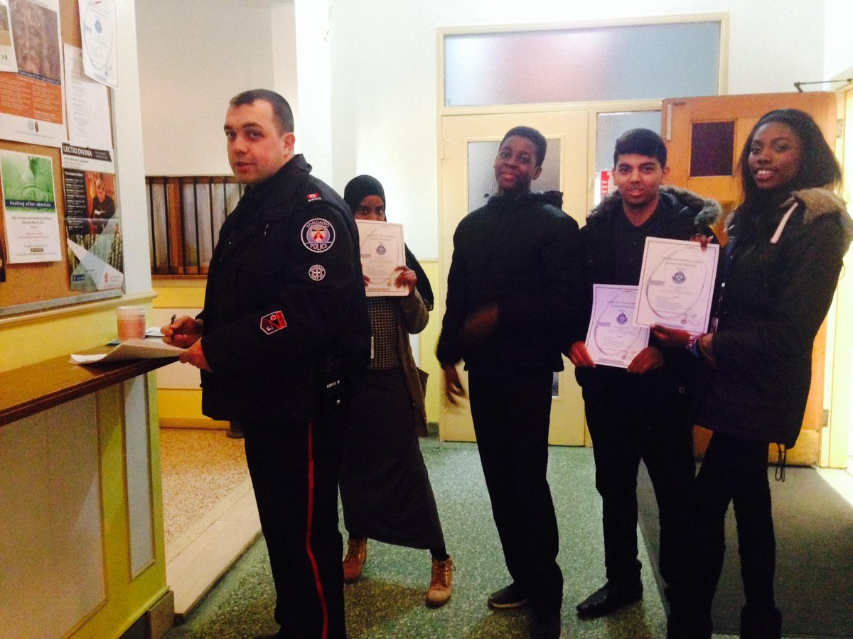 TPS13Div's tweet photo. Around the division today with our wonderful Y.I.P.I. students spreading the word on our next CPLC meeting:) http://t.co/MvhadjktHq