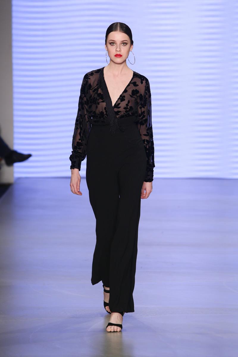 #RashidByRaşitBağzıbağlı Sonbahar/Kış 2015-2016 Koleksiyonu &gt;&gt; bit.ly/1F92ZN3 <a href="/rasitbagzibagli/">raşit bağzıbağlı</a> #MBFWIstanbul