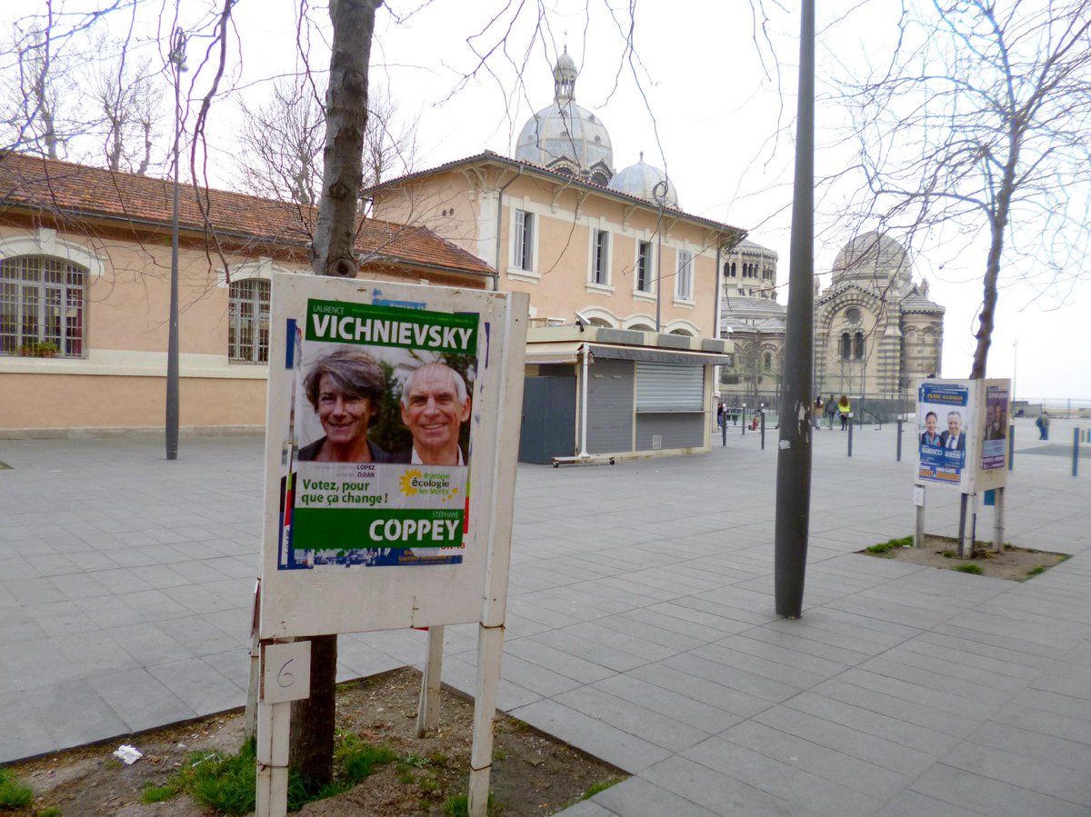 s_coppey's tweet photo. 8 Ecolos, nous respectons homme&amp;femme, nature, cultures(s) et démocratie. Votez le respect. Votez l'avenir #Marseille http://t.co/LG3SHoEcce