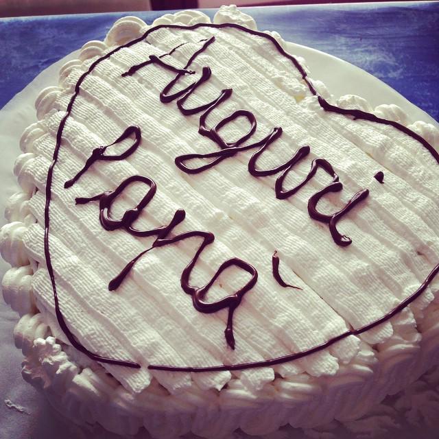 ciokolove's tweet image. #festadelpapá #torta #homemade #panna #crema #cioccolato #auguripapá #tantobene 🎉💙 photo by ablasor89