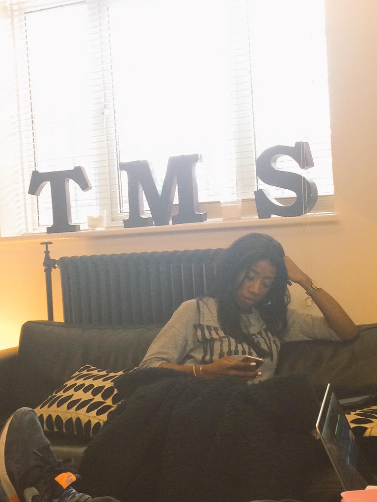 EllaHenderson's tweet photo. So happy right now ... @CamillePurcell @TMSLDN #IQuote .. My #BucketFannys x. E #StudioVibing http://t.co/7FKBxMketU