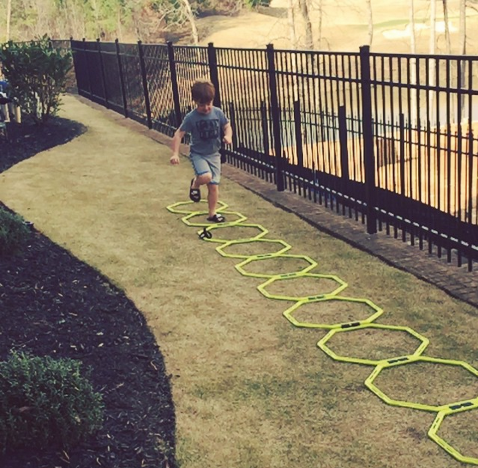 sample8518's tweet photo. Kim Zolciak: My Son Is Going To Be An NFL Star! - http://t.co/Ob67cTaJSa #KimZolciak #KJ #KroyBiermann http://t.co/0fMtKQFnV6