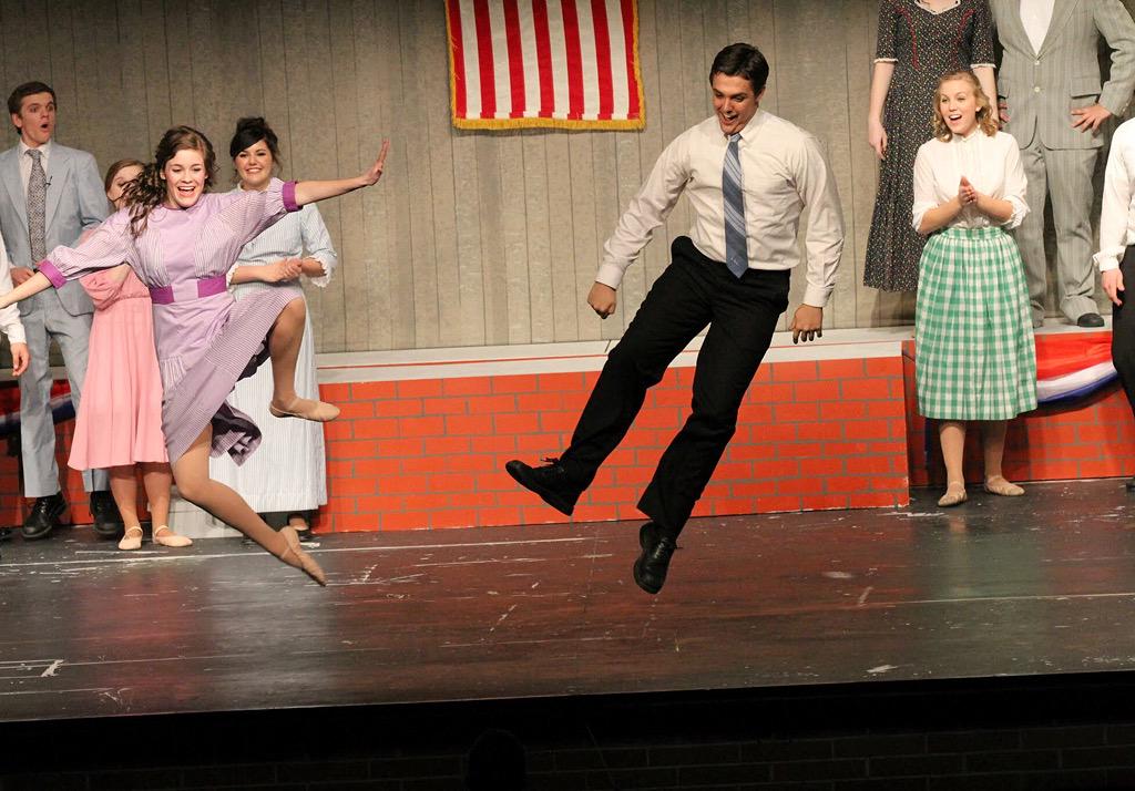 FHSMusicalProbs's tweet photo. Happy bc it's opening night☺️ 
(photo creds: @mollyellen134) http://t.co/szZiLaoLBB