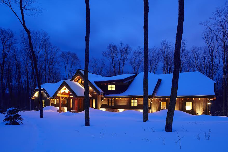HomeInCanadaMag's tweet photo. Need a #getaway? @TremblantLiving offers large &amp; luxurious #chalets that make for easy going &amp; convivial sojourns. http://t.co/ve37rXPLrr