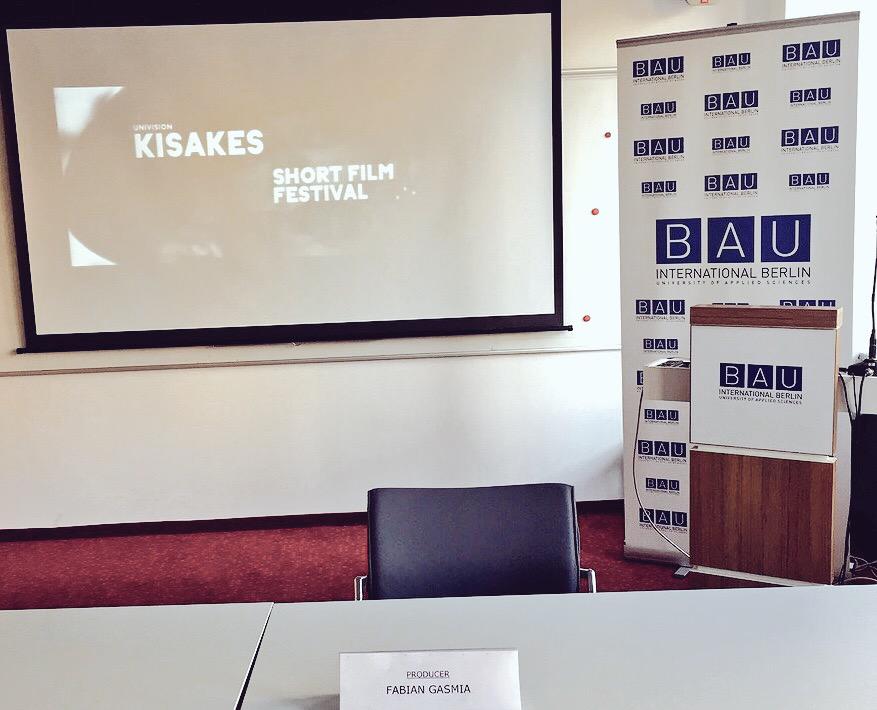 KisaKes's tweet photo. We are ready for @FabianGasmia Talk |17:30✂️ http://t.co/vFX0IgGfm1