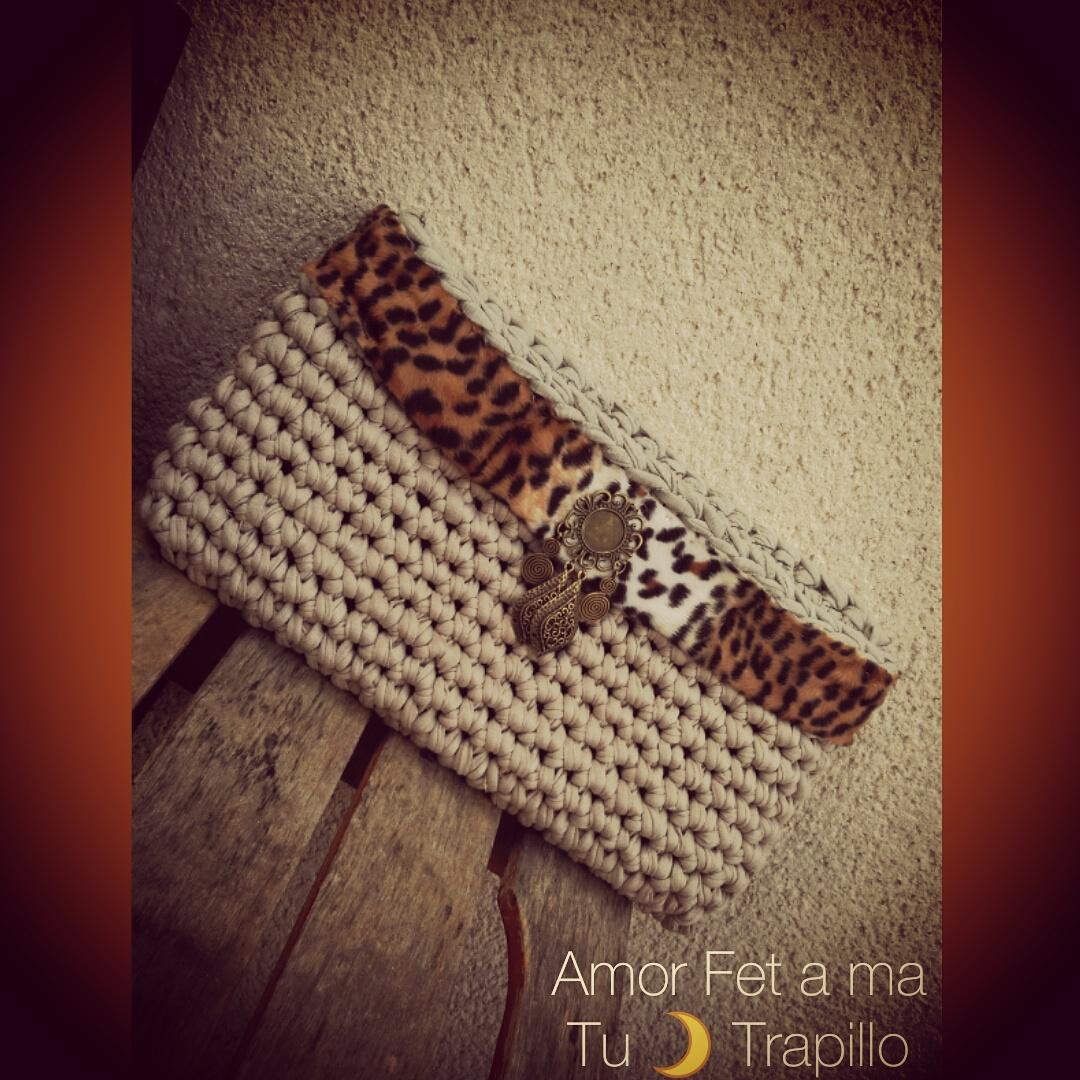 tulunatrapillo's tweet photo. Bolso de mano tipo #clutch #gypsy 💟 Maggieruizpons@gmail.com http://t.co/b8Lf12Kw4F