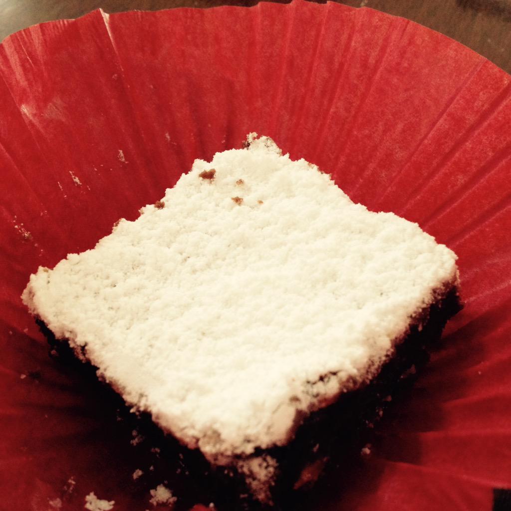 PostresLu tweet picture