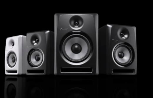 4DJUK's tweet photo. Great range of monitor speakers now in store! http://t.co/t52PAY0fnO