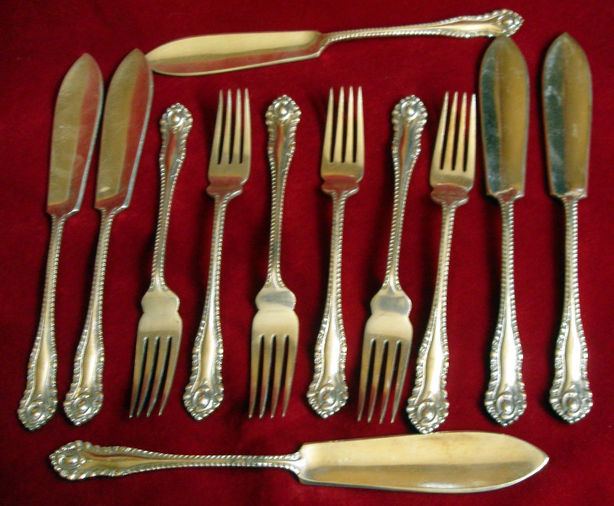 CartersCollecta's tweet photo. Travis Wilson fish cutlery £25/offers welcome
http://t.co/G9Ne4LIZlZ
#CartersForSale #FollowVintage #kitchenalia http://t.co/gGzx6iDrhD