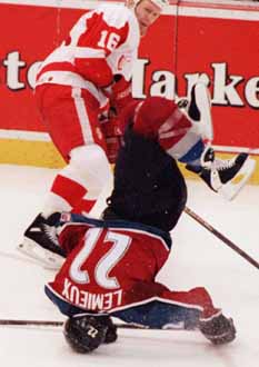 Happy Birthday Vladimir Konstantinov - didnt fight a lot, but certainly started a few 48 yo today 3.19.15 