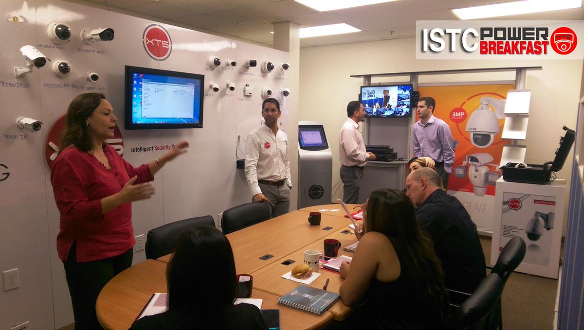 XTSCORP's tweet photo. XTREME BREAKFAST presentado para @ISTCCorp #9am #HDS #smartplus #pcam3000
#citysurveillance #xtssolutions http://t.co/eXHzeOdaHE
