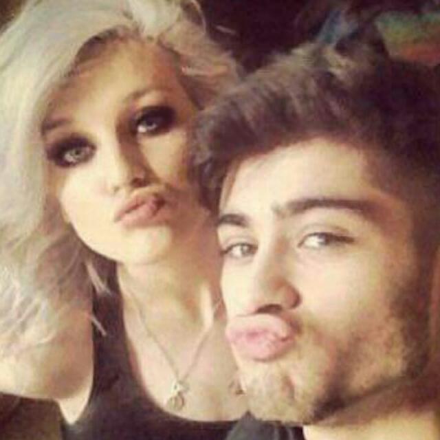 FritzscheA's tweet photo. @zaynmalik ❗❗❗❗❗❗❗❗❗❗❗❗❗❗❗CEEP CALM AND LOVE FOREVER AND ALWAYS ZERRIE❗❗❗❗❗❗❗❗❗❗❗❗❗❗❗❗❗❗❗
ZERRIE IS THE BEST!!! http://t.co/k7223HvNjR