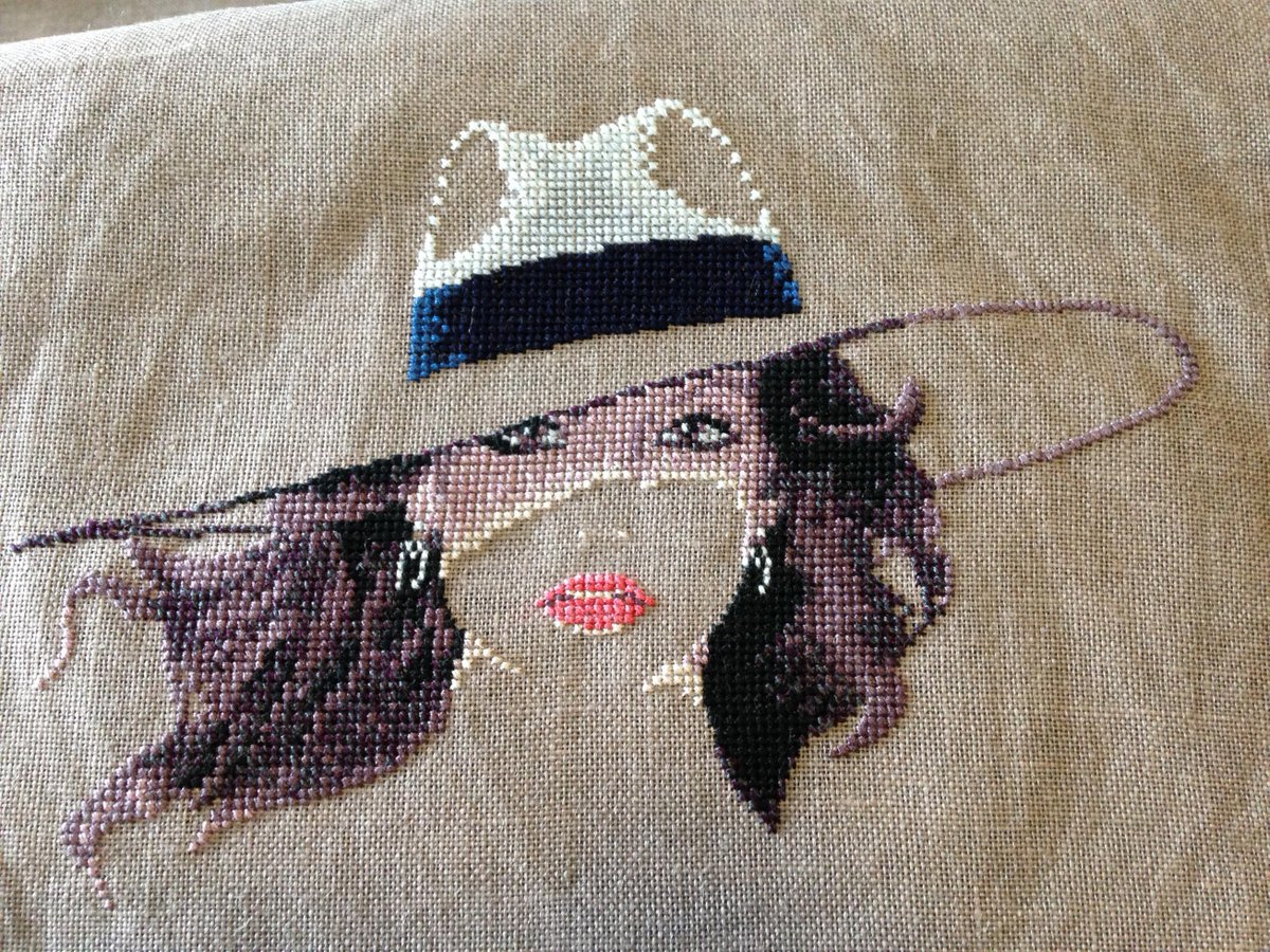 Julie's Cross Stitch (JulCrossStitch) Twitter