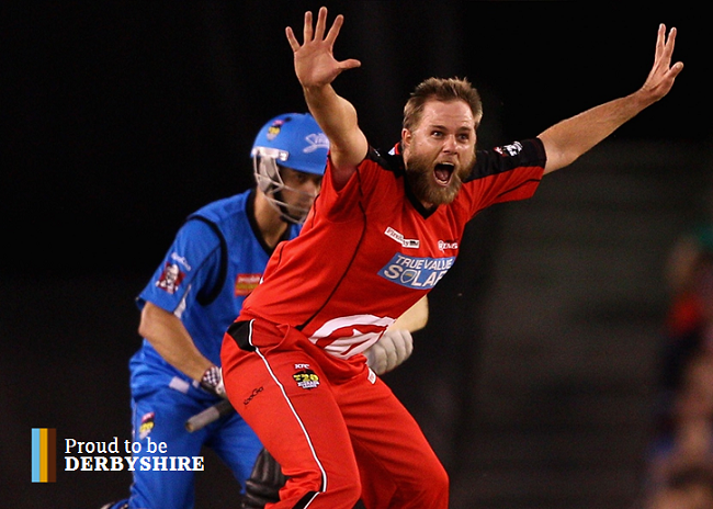 DerbyshireCCC's tweet photo. #RIMMINGTON: Read the full story as Derbyshire sign @nrimmo11 for 2015 @NatWestT20Blast #P2bD http://t.co/nCajsaaYVd http://t.co/DY1y0HBkRG