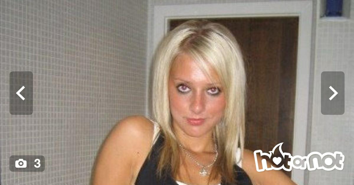 yoossi81's tweet photo. Check this girl out on #hotornotapp :) think she's cute? http://t.co/Wer1gtiHT1