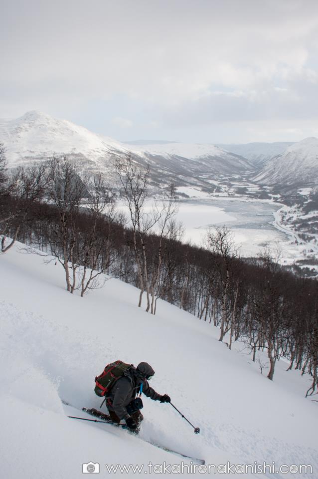 RedFoxGear's tweet image. Can you guess where this Red Fox jacket was spotted? Think #North. #Builtforextremes