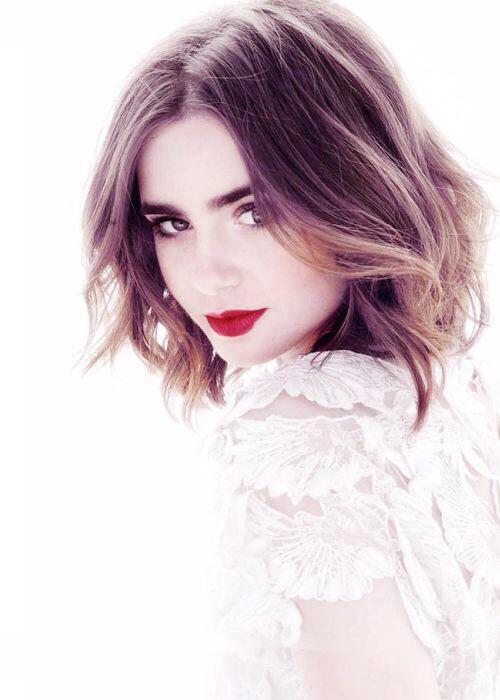 HotorNot_4's tweet image. RT FOR - Lily Collins
FAVE FOR - Dakota Johnson