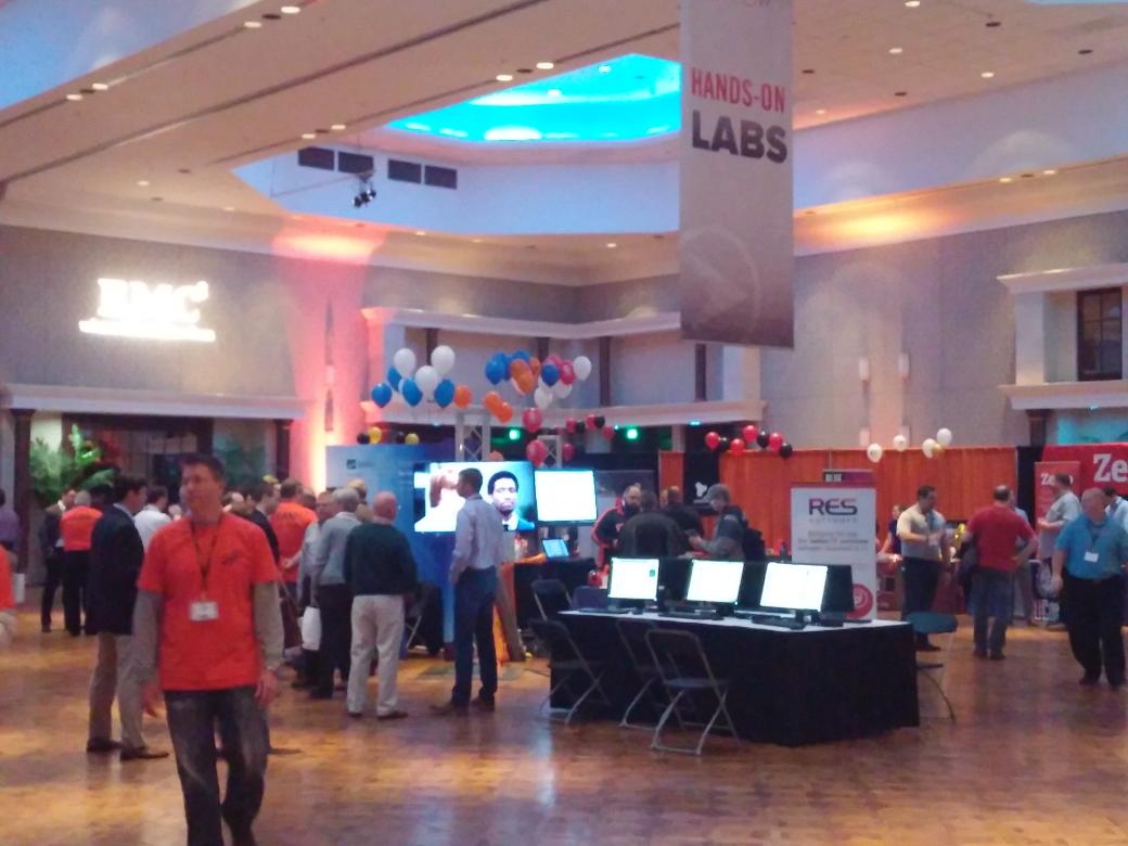 VMwareHOL's tweet image. NCAA + Technology Leaders + #VMwareHOL = #VarrowMadness .... And awesome!