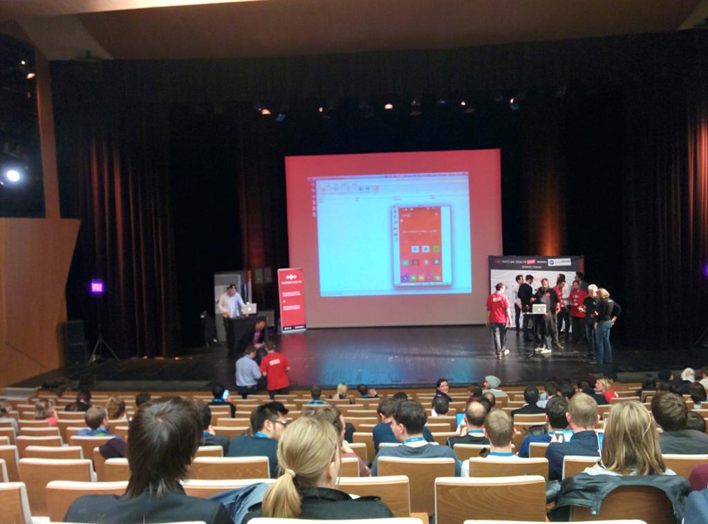 Square_Link's tweet photo. Square Link est présent au Hacking Health Camp ! #hhcamp #health #data http://t.co/pVpmkRRJNG
