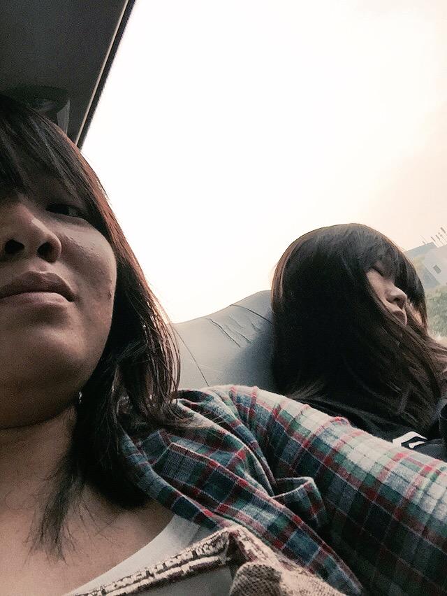 AngelineLjh's tweet photo. Bcos tgif i missed my bus and became a novartis staff w @ChewieHuan and now taking a stroll in Tuas. #perfectfri ✌️ http://t.co/nuLVAGSZ6t