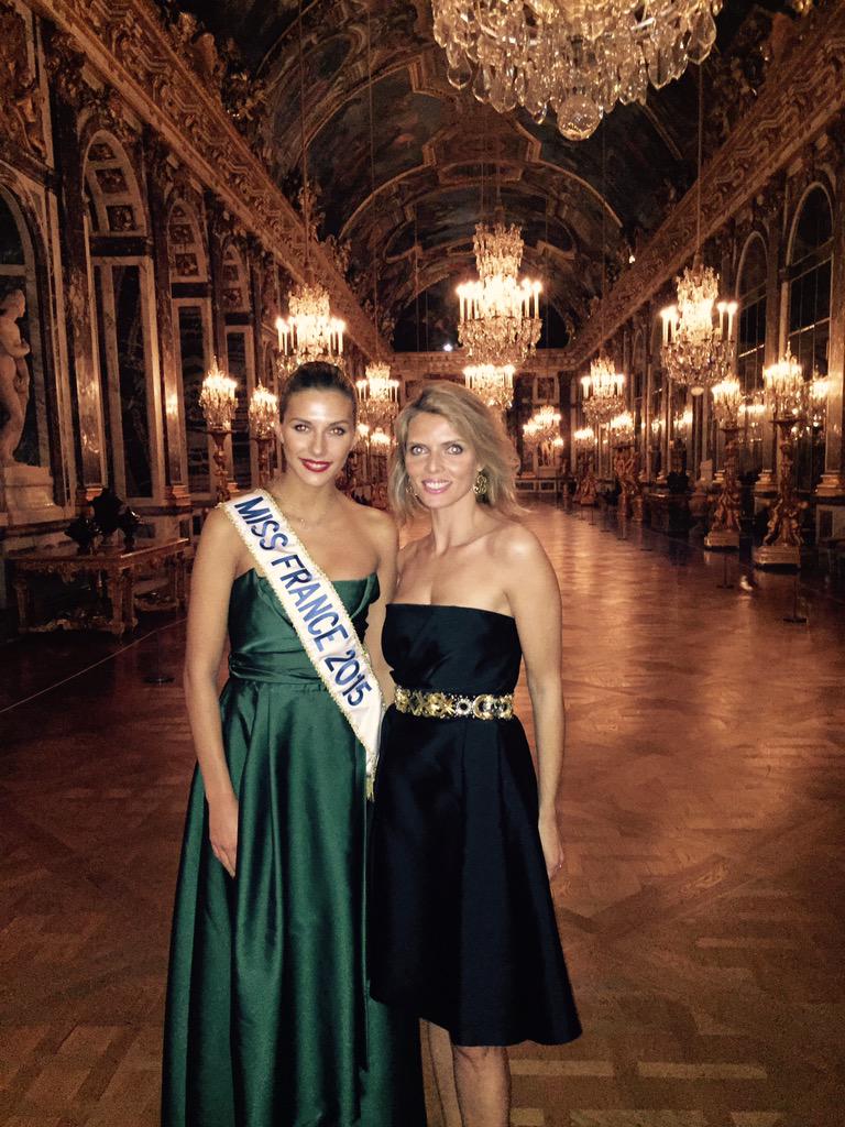 SylvieTellier's tweet photo. Soirée #GoutdeFrance #GoodfFrance #Versailles @CamilleCerfOff cc @MissFrance @MYCOUTURECORNER http://t.co/FX7tRIyhNP