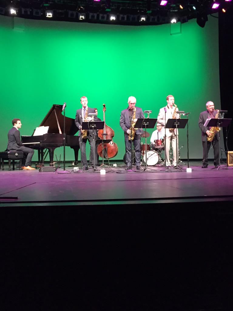 HighlightsInJaz's tweet photo. Everyone but the surprise guest at tonight's #HighlightsInJazz concert!
#AndersonTwins #LouDonaldson #JackKleinsinger http://t.co/vVRUVsDMTR