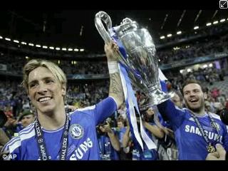  with trophy UCL . Happy birthday fernando torres 