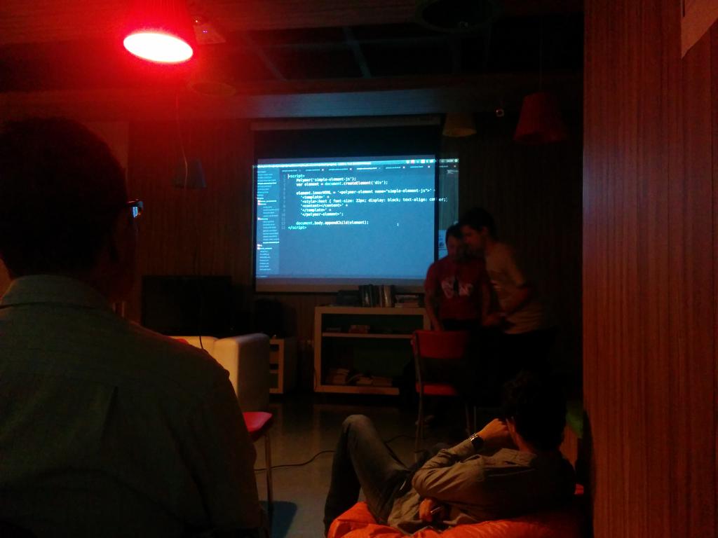 Mão na massa, com o <a href="/vini_gerevini/">This is Vini</a> mostrando como se faz com #Polymer
