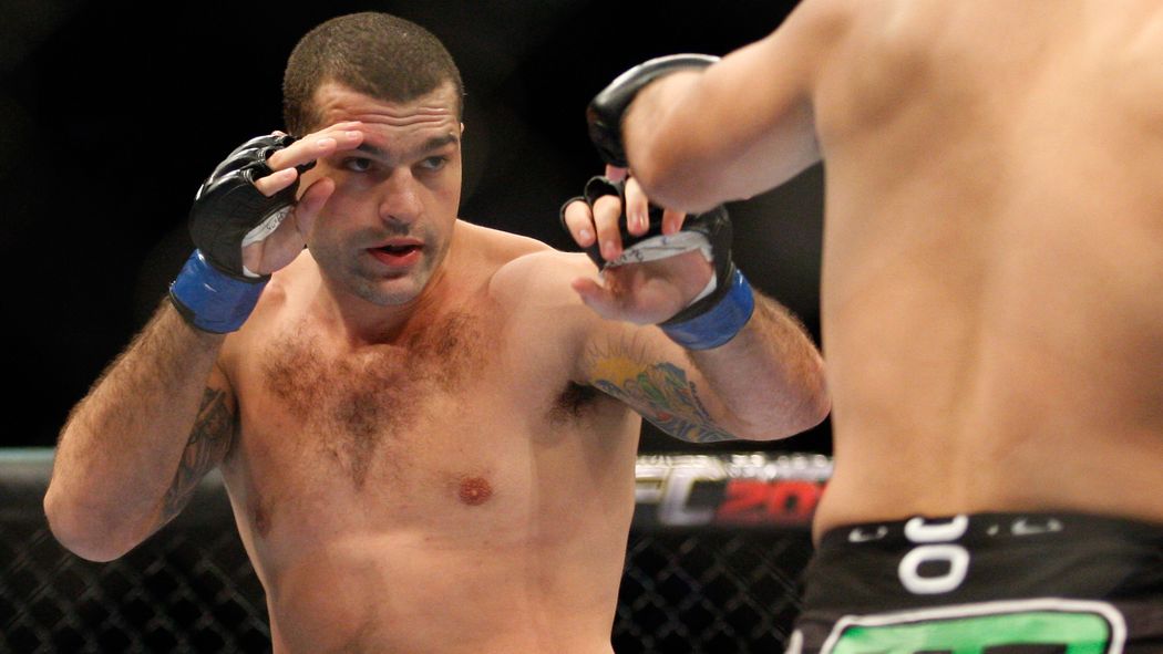 BadBoy's tweet photo. Do it! RT @BloodyElbow: Maurício Rua considering drop to 185 and going back to Rafael Cordeiro http://t.co/kgkO1ZCYFV http://t.co/EjrLp9MPhQ