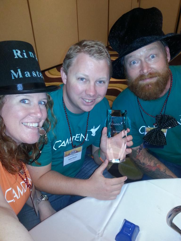 BartzErin's tweet photo. #werochappy #oneteamonevision #drivers #azace #closingwinners http://t.co/8I9ztnkvzv